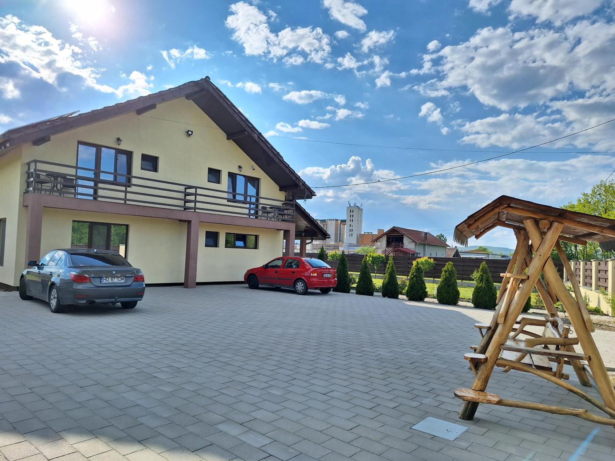 Pensiunea Daria Hateg Bagian luar foto